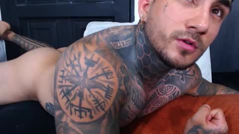 Snapshot of twonaugthy77 chatting on 2, 3, 2025 Angel online show from 2, 3, 2025