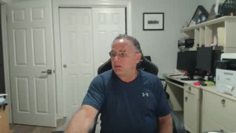 Twopeopleinlove online show from 6, 10, 2025