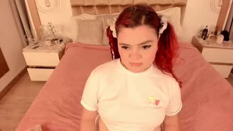 Twiggy online show from 29, 1, 2025