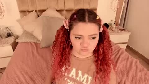 Twiggy online show from 21, 2, 2025