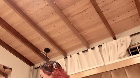 Twiggy online show from 24, 2, 2025