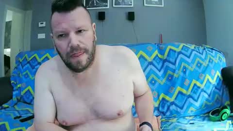 Snapshot of txan9876 chatting on 14, 9, 2025 Txan Chan online show from 14, 9, 2025