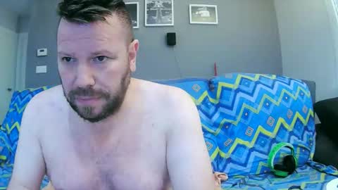 Snapshot of txan9876 chatting on 21, 9, 2025 Txan Chan online show from 21, 9, 2025