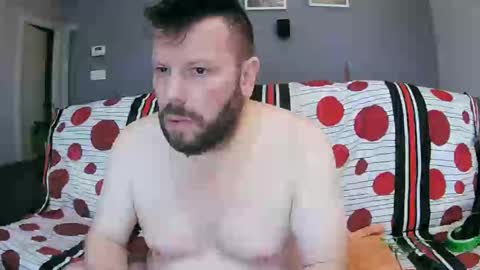 Snapshot of txan9876 chatting on 6, 11, 2025 Txan Chan online show from 6, 11, 2025