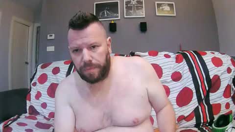 Snapshot of txan9876 chatting on 19, 12, 2025 Txan Chan online show from 19, 12, 2025