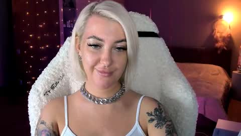 Snapshot of tykioty_miley chatting on 26, 2, 2025 Miley online show from 26, 2, 2025