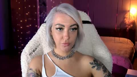 Snapshot of tykioty_miley chatting on 12, 3, 2025 Miley online show from 12, 3, 2025