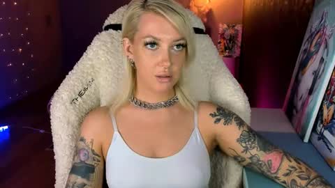 Snapshot of tykioty_miley chatting on 25, 7, 2026 Miley online show from 25, 7, 2026