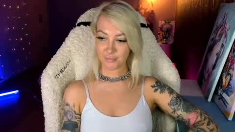 Snapshot of tykioty_miley chatting on 27, 7, 2026 Miley online show from 27, 7, 2026