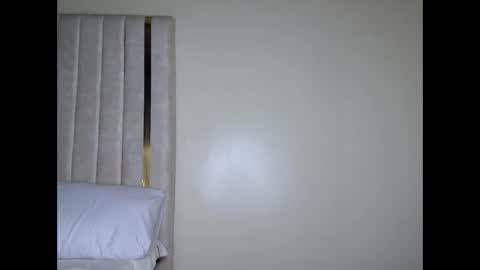 Snapshot of tyla_cerry chatting on 21, 11, 2025 tyla_cerry online show from 21, 11, 2025