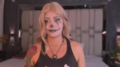 Snapshot of tyla_demon chatting on 22, 10, 2025 TYLA online show from 22, 10, 2025