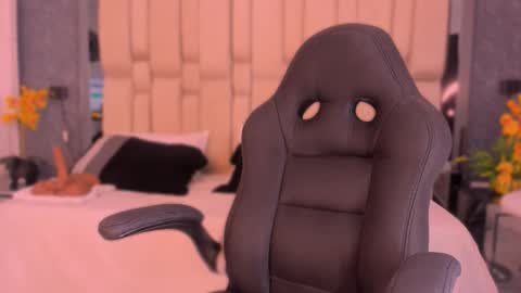 Snapshot of tyla_demon chatting on 24, 10, 2025 TYLA online show from 24, 10, 2025