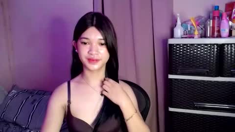 Snapshot of tyladine chatting on 6, 10, 2025 tyladine online show from 6, 10, 2025