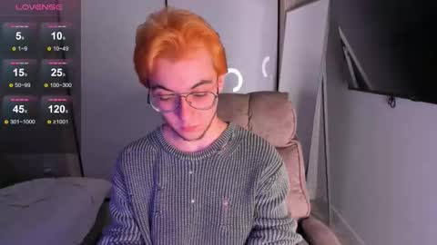 Snapshot of tyler_bergg chatting on 28, 9, 2025 tyler berg online show from 28, 9, 2025