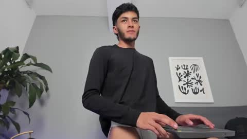 Tyler Fox online show from 2, 7, 2026