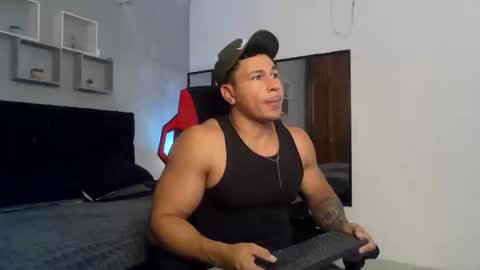 tyler_hank1 online show from 19, 9, 2025