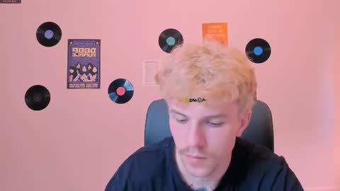 tyler_wolf_ online show from 8, 5, 2026