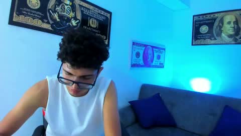   online show from 29, 12, 2024