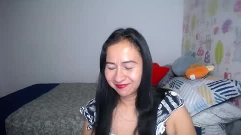 Snapshot of tyna_b chatting on 15, 5, 2026 Tyna online show from 15, 5, 2026
