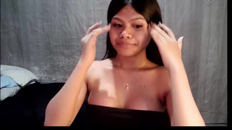 Snapshot of tyradine chatting on 16, 11, 2025 tyradine3 online show from 16, 11, 2025