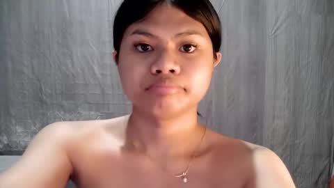 Snapshot of tyradine chatting on 23, 11, 2025 tyradine3 online show from 23, 11, 2025