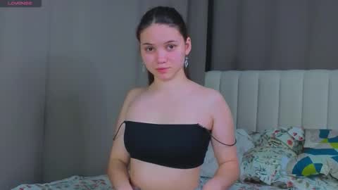 Snapshot of tyrasyversen chatting on 5, 12, 2025 Emily online show from 5, 12, 2025