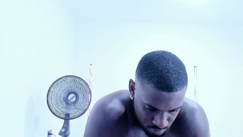 Snapshot of tyron_rulers chatting on 21, 6, 2026 Dvid Rullers online show from 21, 6, 2026