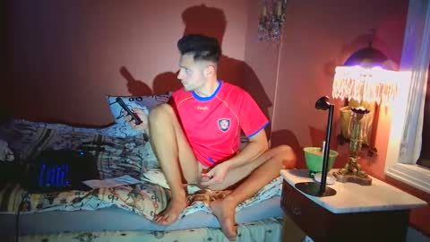 Snapshot of tysonhotswe chatting on 25, 10, 2025 Dennis Nadarevic online show from 25, 10, 2025