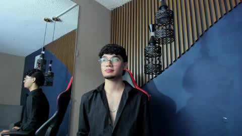 Snapshot of tysonlara chatting on 5, 4, 2026 TysonLara online show from 5, 4, 2026