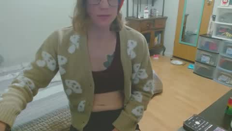 Snapshot of tyyyler93 chatting on 13, 2, 2025 TylerAlternative online show from 13, 2, 2025