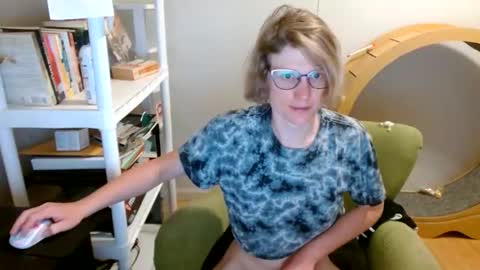 Snapshot of tyyyler93 chatting on 28, 5, 2026 TylerAlternative online show from 28, 5, 2026
