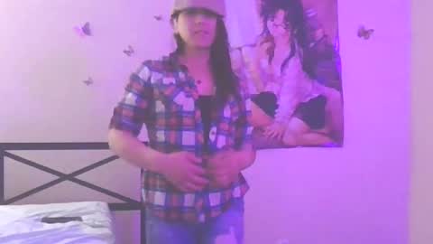 Snapshot of uandme_baby chatting on 22, 2, 2025 Azelia B online show from 22, 2, 2025