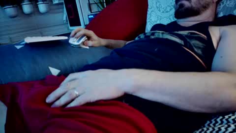 Daddy online show from 8, 3, 2025