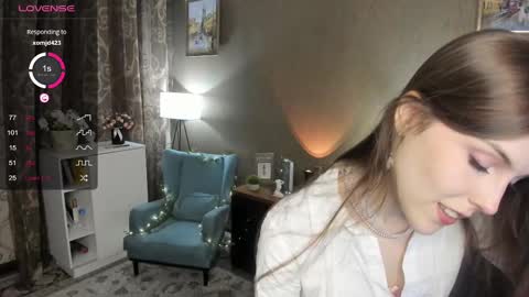 Snapshot of udeledelmoref chatting on 8, 3, 2025 Liky online show from 8, 3, 2025