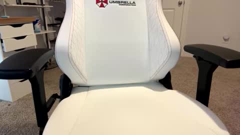 Love Lain online show from 27, 3, 2026