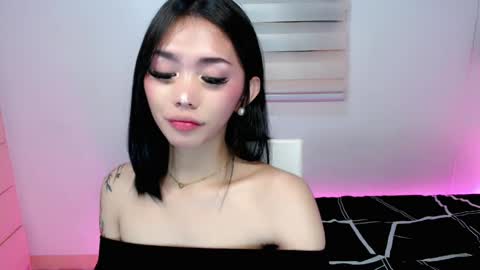 Snapshot of ughliah chatting on 23, 4, 2026 urbbgirl alliah online show from 23, 4, 2026