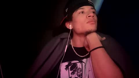 Snapshot of uhdummy chatting on 22, 1, 2025 snap mixedaddyx ig drexdummy online show from 22, 1, 2025