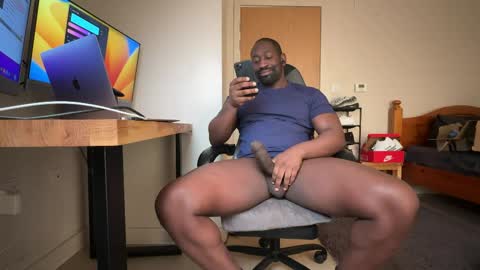 UKchocolate- FREE OFlinks in bio - online show from 25, 4, 2026