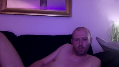 Snapshot of ukmatty3 chatting on 27, 9, 2025 ukmatty3 online show from 27, 9, 2025
