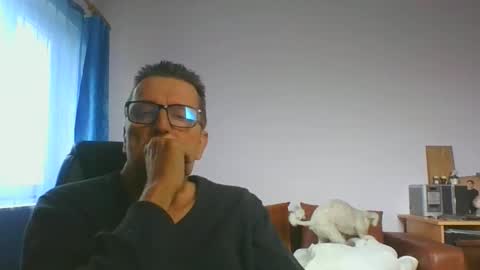 ulmeni4 online show from 21, 12, 2024