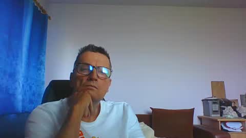 Snapshot of ulmeni7 chatting on 19, 6, 2026 ulmeni7 online show from 19, 6, 2026
