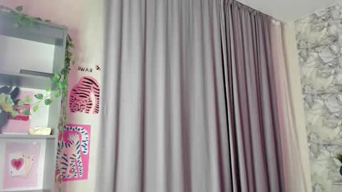 Snapshot of ultima_ma18 chatting on 28, 10, 2025 Melena online show from 28, 10, 2025