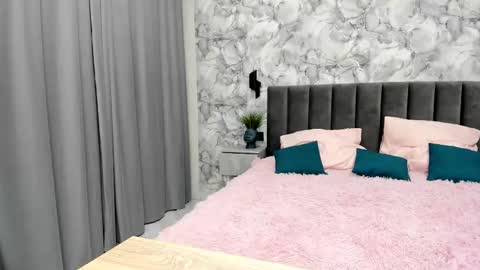 Snapshot of ultima_ma18 chatting on 7, 11, 2025 Melena online show from 7, 11, 2025