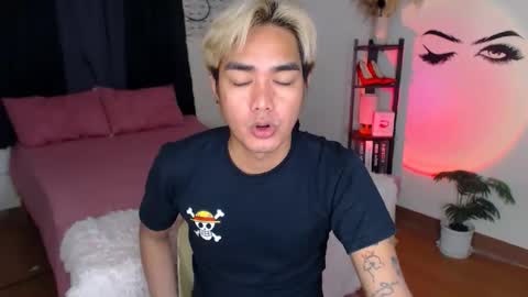 Snapshot of ultimatesexytrans chatting on 3, 2, 2025 Alex online show from 3, 2, 2025