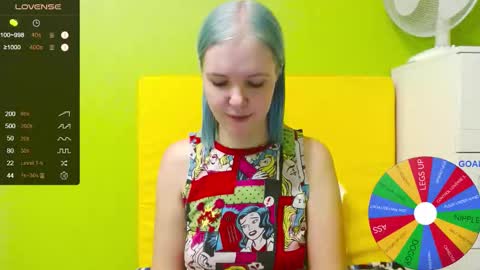 Snapshot of ultra_meow chatting on 20, 10, 2025 Roxy online show from 20, 10, 2025