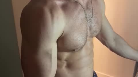 Um CM online show from 19, 3, 2026