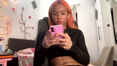 Snapshot of umdonut chatting on 3, 11, 2025 umdonut online show from 3, 11, 2025