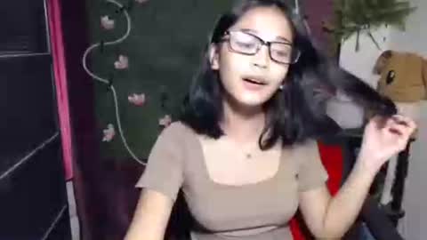 Snapshot of umi_pinay69xx chatting on 28, 9, 2025 umi online show from 28, 9, 2025