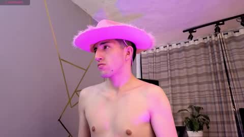 Snapshot of un_sluttyy chatting on 5, 11, 2025 un_sluttyy online show from 5, 11, 2025