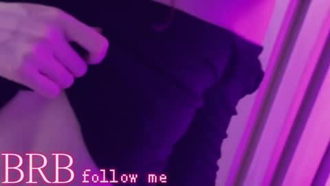 Una  online show from 25, 1, 2025